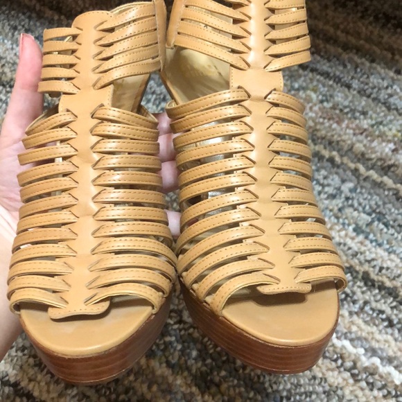 Stuart Weitzman Heels! - Picture 2 of 8